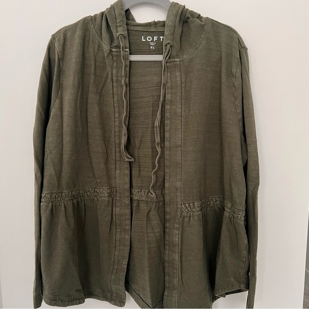 LOFT Women's olive green hoodie cardigan XL